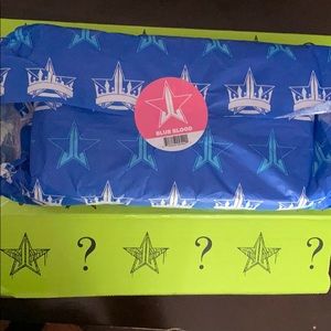 Jeffree Star Blue blood palette